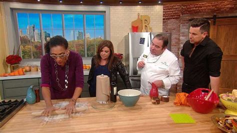 learn-how-to-roll-the-perfect-pie-crust-rachael-ray image
