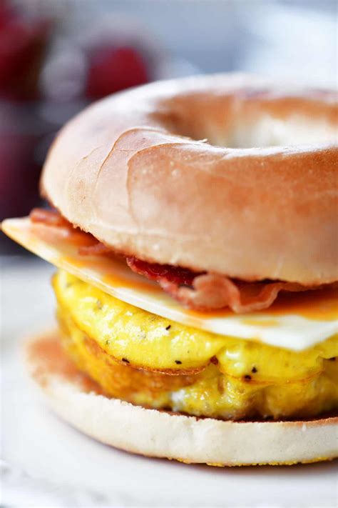 bacon-egg-cheese-bagel-sandwich-meal-prep image