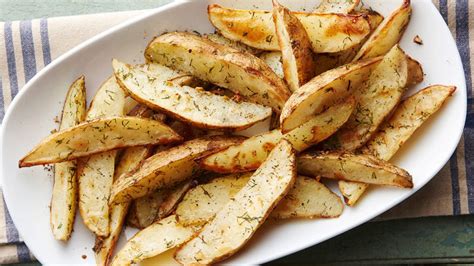 roasted-dill-pickle-potato-wedges-recipe-pillsburycom image