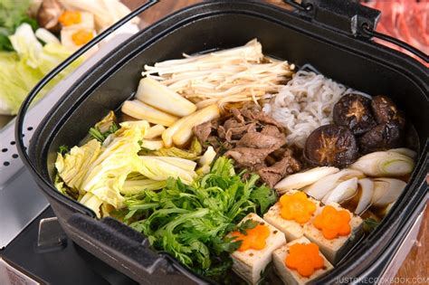 sukiyaki-recipe-すき焼き-just-one-cookbook image