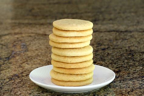 old-fashioned-sugar-cookies-recipe-the-spruce-eats image
