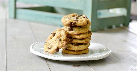 the-best-eggless-chocolate-chip-cookies image