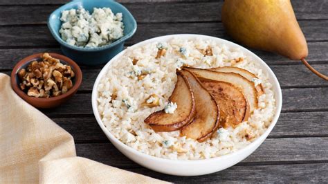creamy-risotto-with-blue-cheese-and-pears image