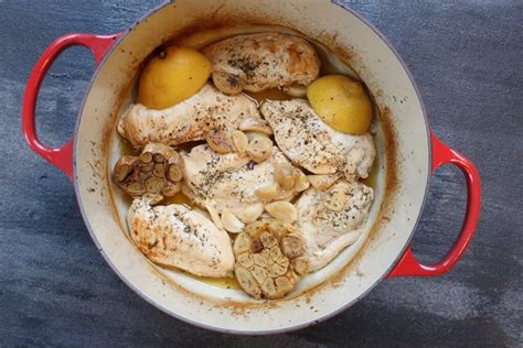 40-cloves-of-garlic-chicken-mom-to-mom-nutrition image