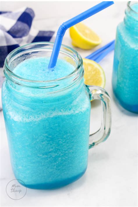 how-to-make-easy-blue-frozen-party-punch-momskoop image