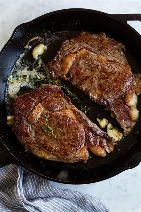 how-to-cook-steak-pan-seared-with-garlic-butter image