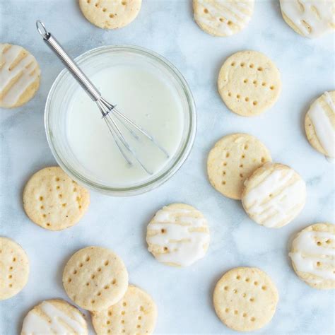 22-shortbread-recipes-that-are-tender-and-buttery image