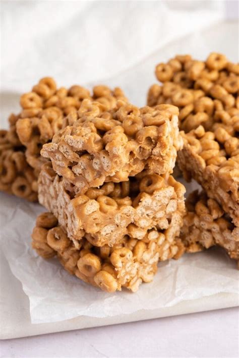 peanut-butter-cheerio-bars-easy-recipe-insanely image