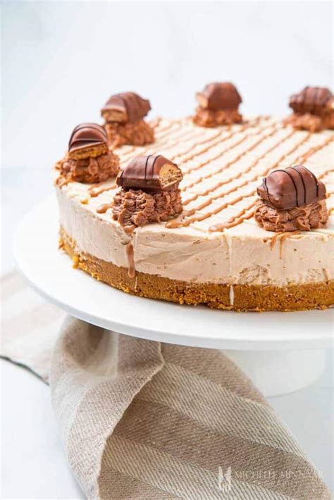 kinder-bueno-cheesecake-an-irresistible-cheesecake image