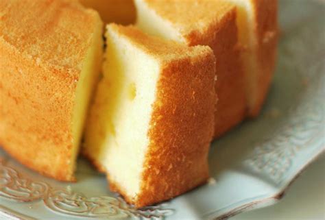 chiffon-cake-with-lemon-icing-recipe-leites-culinaria image