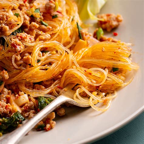 thai-spicy-pork-glass-noodle-salad-marions-kitchen image