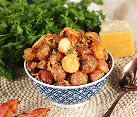 parmesan-roasted-potatoes-with-bacon-the image