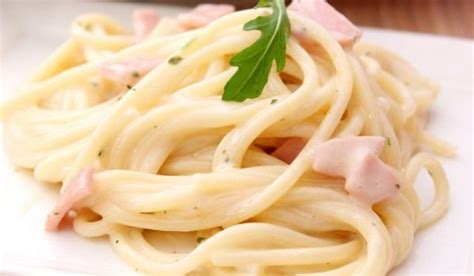 spaghetti-with-ham-recipe-tastycrazecom image
