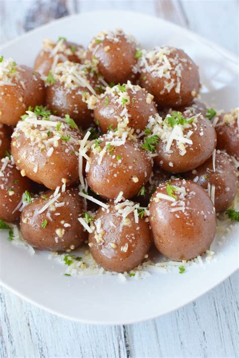 boiled-red-potatoes image