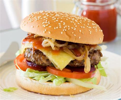classic-beef-burger-australian-womens-weekly-food image