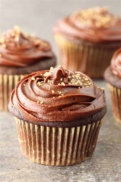 chocolate-fudge-cupcakes-with-marshmallow-filling image