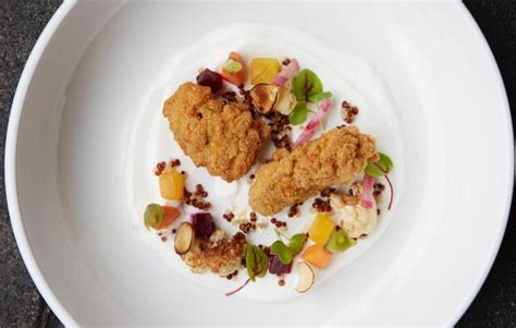 cornmeal-crusted-fried-oysters-edible-columbia image