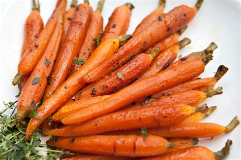 roasted-baby-carrots-with-orange-honey-italian-food image