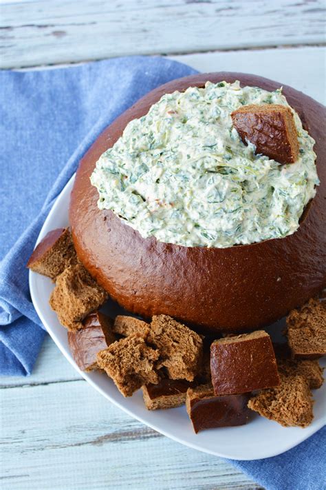 pumpernickel-bread-and-spinach-dip-recipe-lady-and image