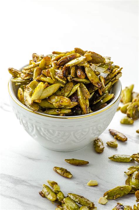 cinnamon-ginger-spiced-pumpkin-seeds-may-i-have image