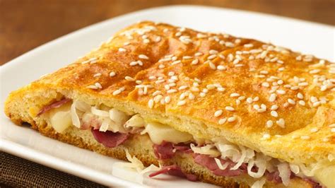 easy-reuben-sandwich-slices-recipe-pillsburycom image