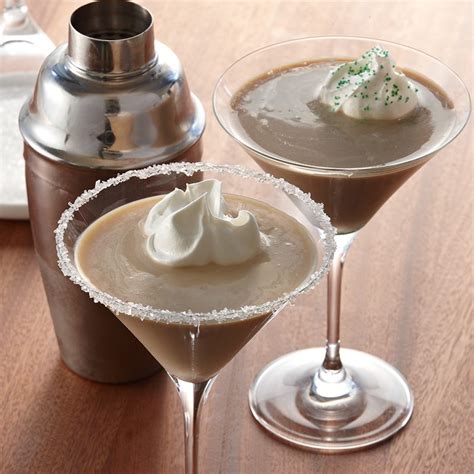 peppermint-paddy-martini-mccormick image