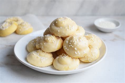 italian-easter-cookies image