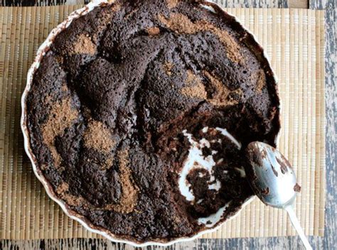 5-minute-fudgy-chocolate-microwave-cake image