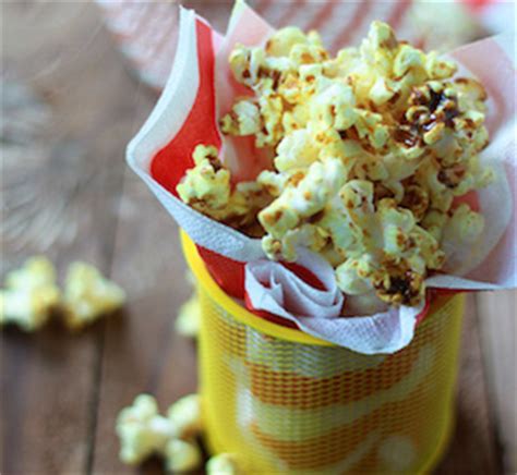 spicy-curry-popcorn-jolly-time image