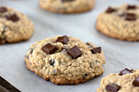 giant-chocolate-chunk-oatmeal-cookies-my image
