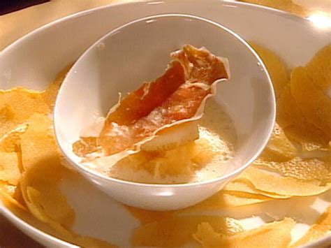 maine-diver-scallops-with-butternut-squash-prosciutto image
