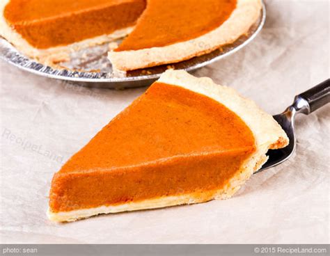 yummy-low-fat-pumpkin-pie-recipe-recipelandcom image