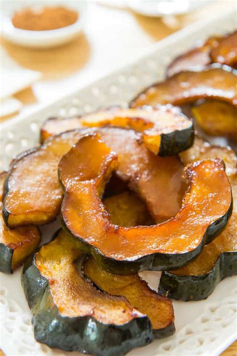 the-best-roasted-acorn-squash-5-ingredients-fifteen image