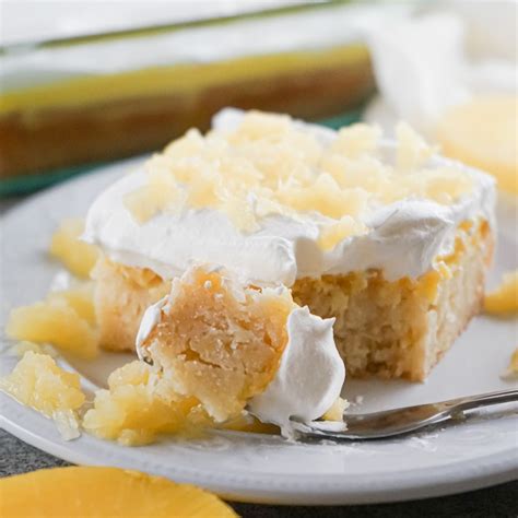 pineapple-cake-recipes-fresh-flavorful-desserts image