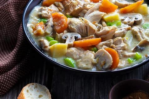 slow-cooker-chicken-stew image