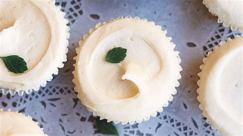 vanilla-cupcakes-recipe-bon-apptit image