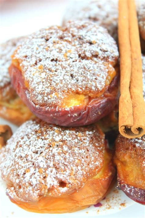 stuffed-peaches-recipe-with-amaretti-biscuits image