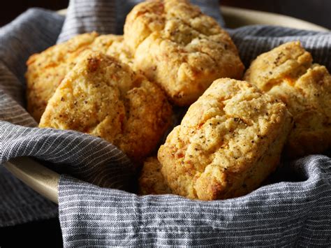 buttermilk-ranch-biscuits-panera-at-home image