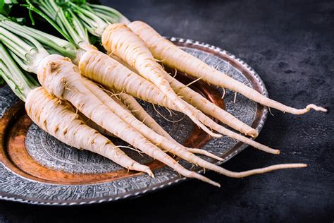 creamy-roasted-parsnip-garlic-soup-italian-food image