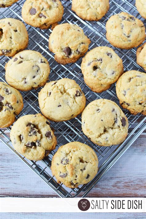 levain-bakery-chocolate-chip-cookie-recipe-copycat image