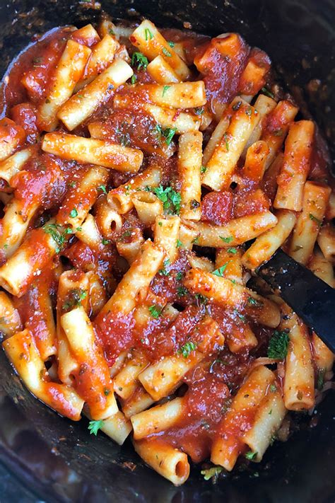 slow-cooker-pasta image
