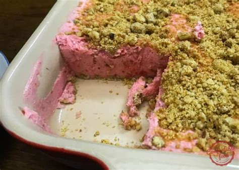 frozen-strawberry-crunch-cake-comfortable-food image