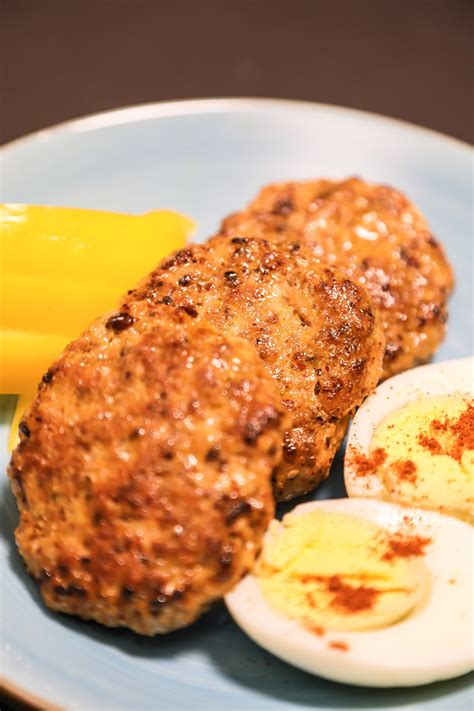 homemade-chicken-breakfast-sausage-recipe-chef image