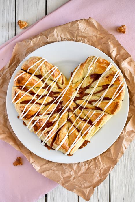 easy-jam-filled-puff-pastry-heart-casablanca-cooks image