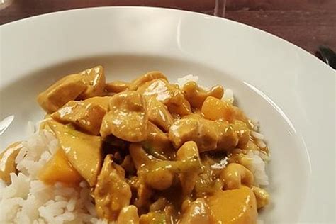 chicken-curry-with-peaches-bosskitchen image