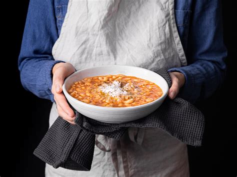 5-ingredient-pasta-e-ceci-pasta-with-chickpeas image