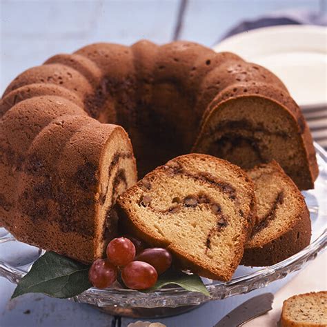cinnamon-nut-sour-cream-coffee-cake-recipe-land image