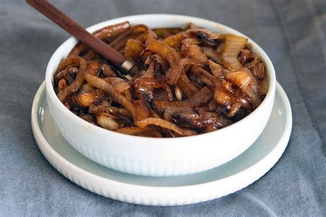 how-to-caramelize-onions-a-step-by-step-guide-the image