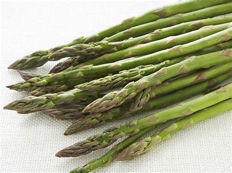 teriyaki-chicken-and-asparagus-rolls-cookstrcom image