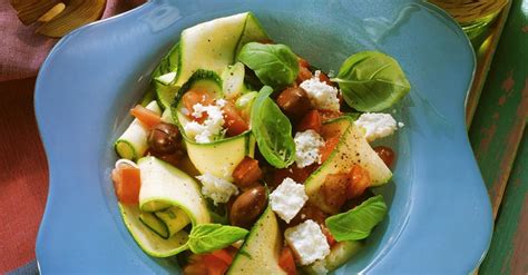 mediterranean-zucchini-salad-recipe-eat-smarter-usa image